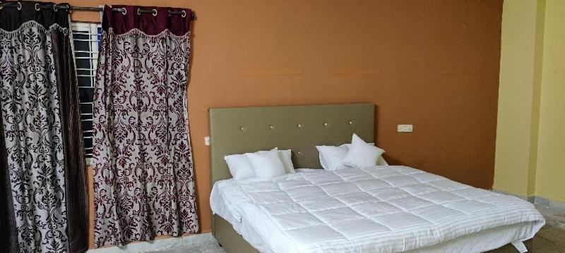 Oyo 81589 Aruna Dwraka Homes Hyderabad Ngoại thất bức ảnh